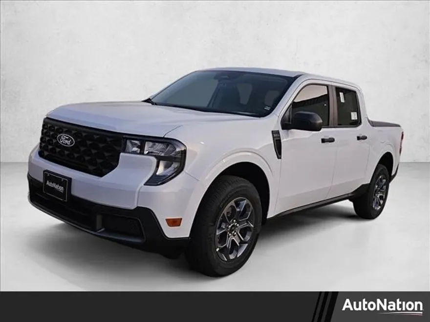 2025 Ford Maverick XLT photo 1