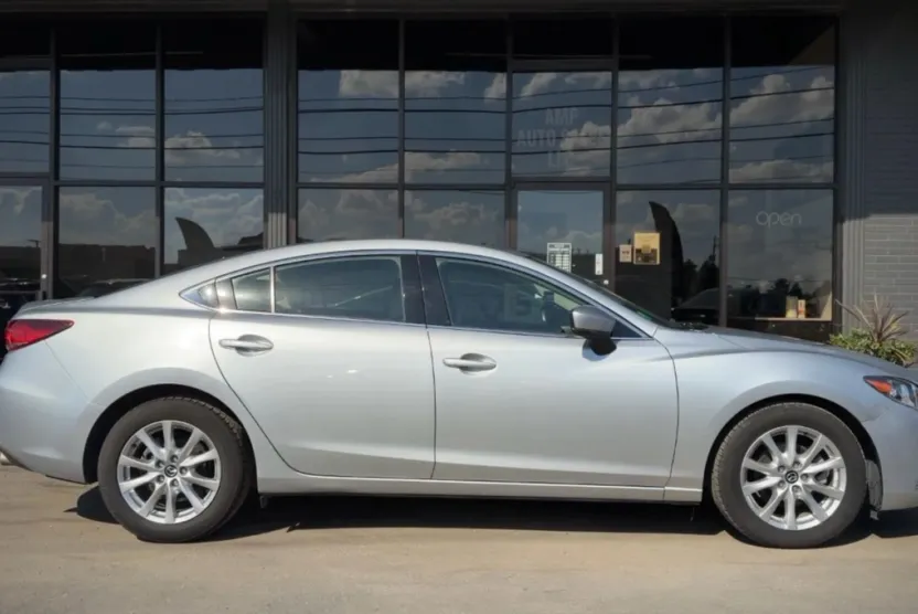 2017 Mazda Mazda6 Sport photo 1
