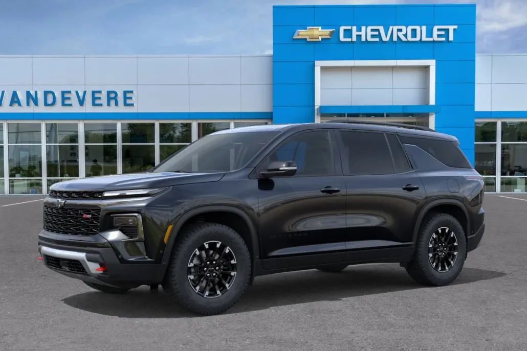 2026 Chevrolet Traverse Z71 photo 1