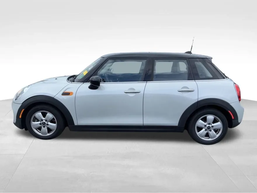 2017 Mini Cooper Base photo 1