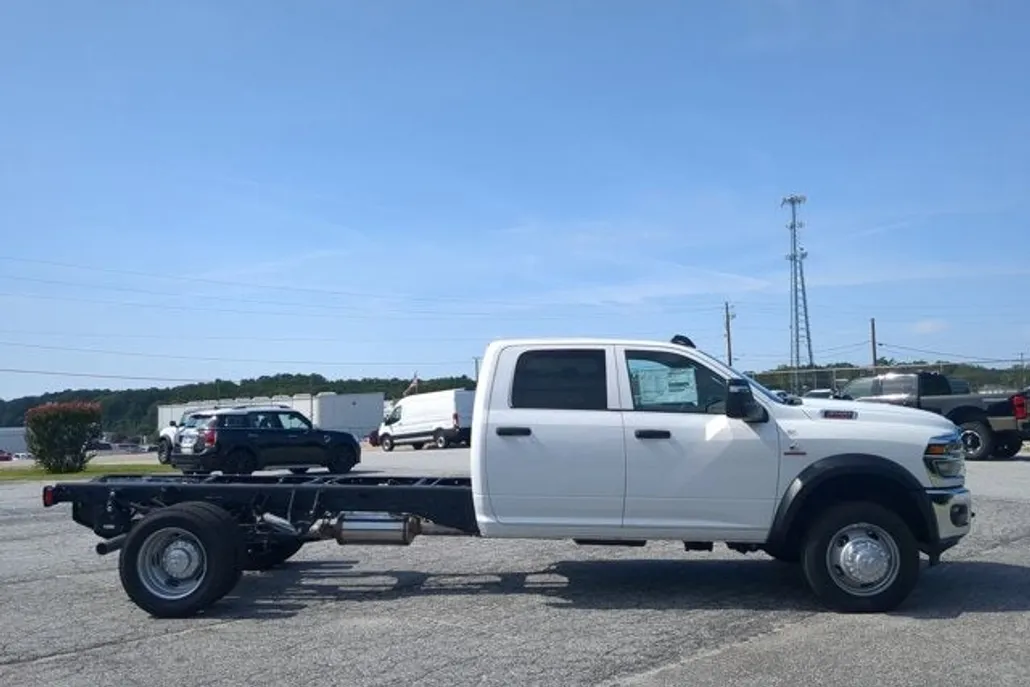 2025 Ram 4500 photo 1