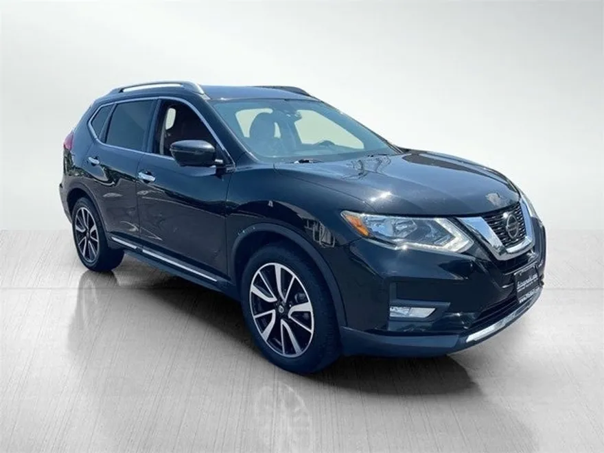 2019 Nissan Rogue SL photo 1