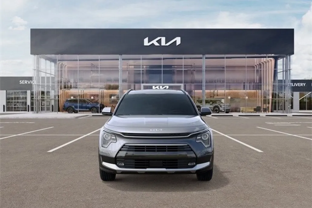 2025 Kia Niro EX Touring photo 1