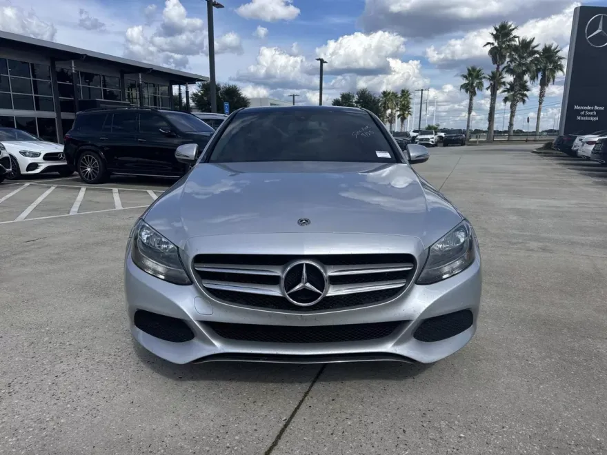 2017 Mercedes Benz C 300 photo 1