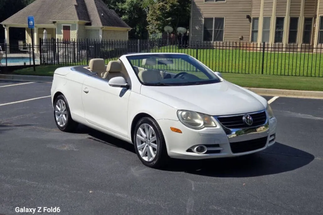 2008 Volkswagen Eos 2.0T photo 1