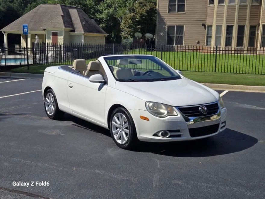 2008 Volkswagen Eos 2.0T photo 1
