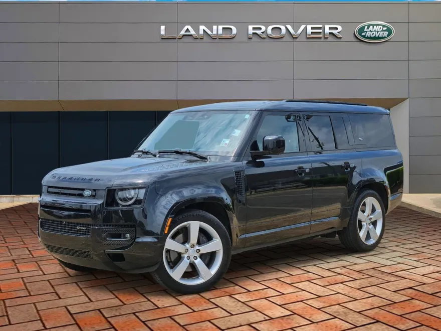 2023 Land Rover Defender X-Dynamic SE photo 1