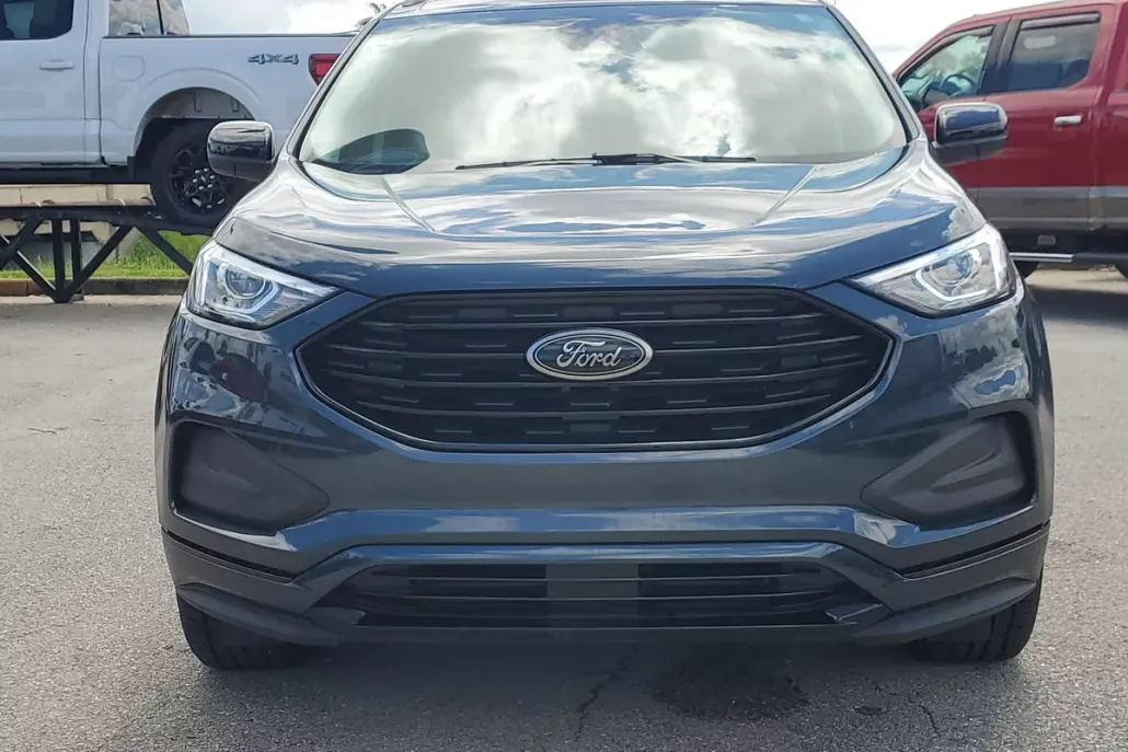 2024 Ford Edge SE photo 1