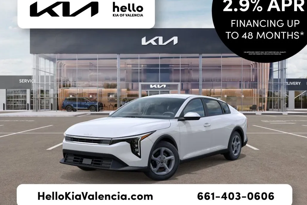 2025 Kia K4 LXS photo 1