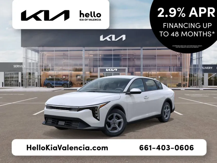 2025 Kia K4 LXS photo 1