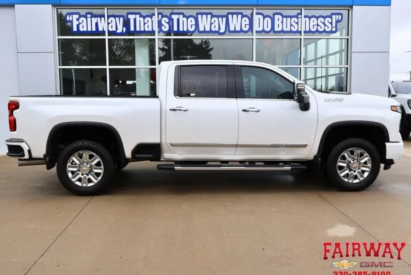 2024 Chevrolet Silverado 2500HD High Country photo 1
