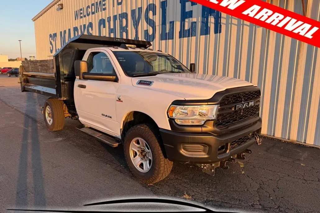 2021 Ram 3500 Tradesman photo 1