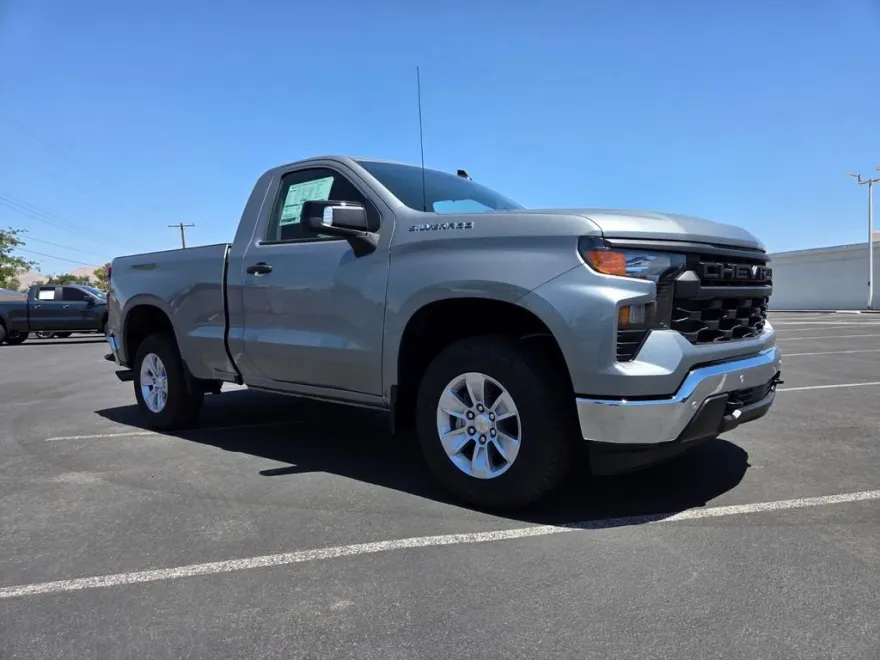 2025 Chevrolet Silverado 1500 photo 1