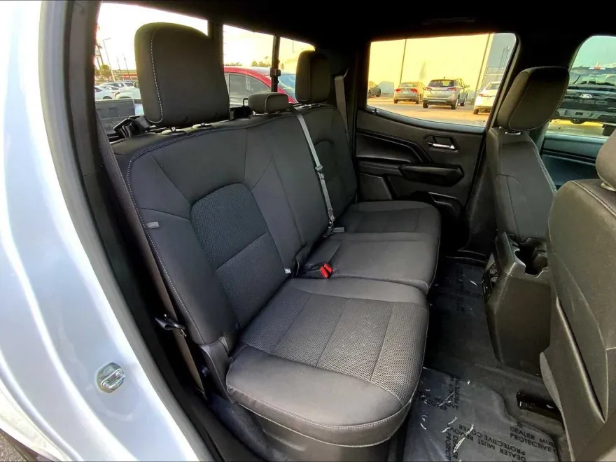 2023 Chevrolet Colorado LT photo 19