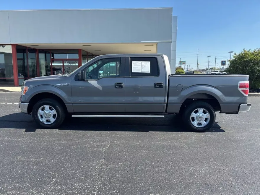 2013 Ford F-150 XLT photo 1