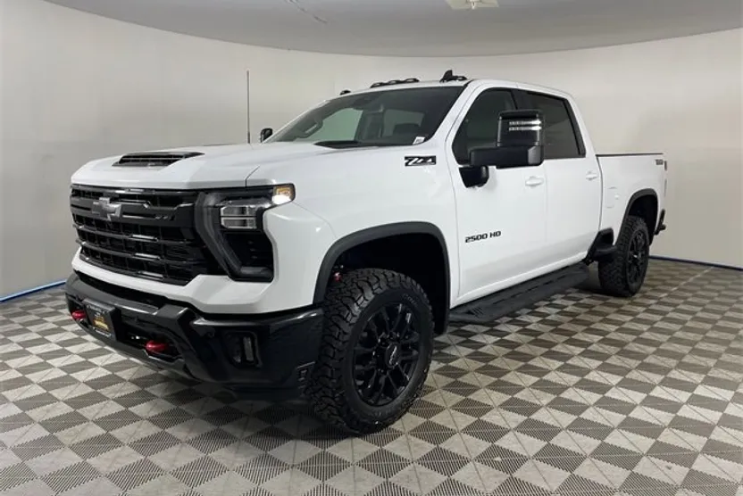 2025 Chevrolet Silverado 2500HD LT photo 1