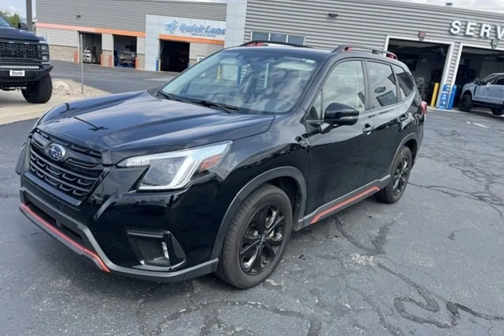 2024 Subaru Forester Sport photo 1
