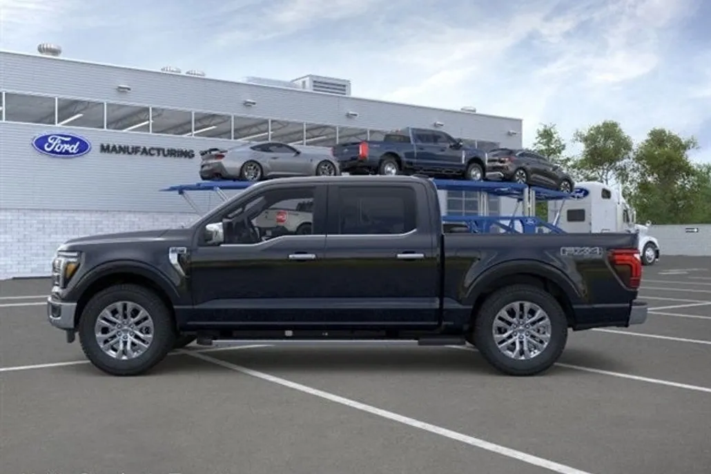 2025 Ford F-150 Lariat photo 1