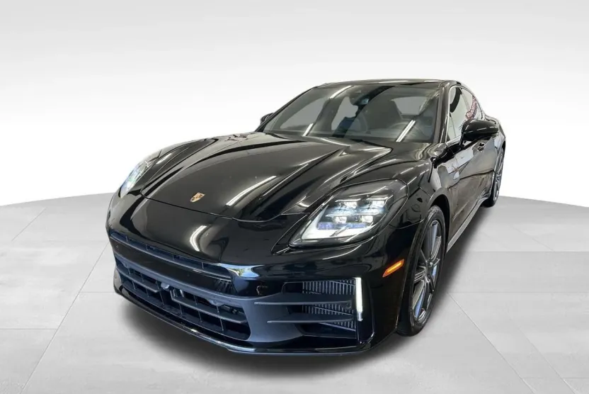 2024 Porsche Panamera 4 photo 1