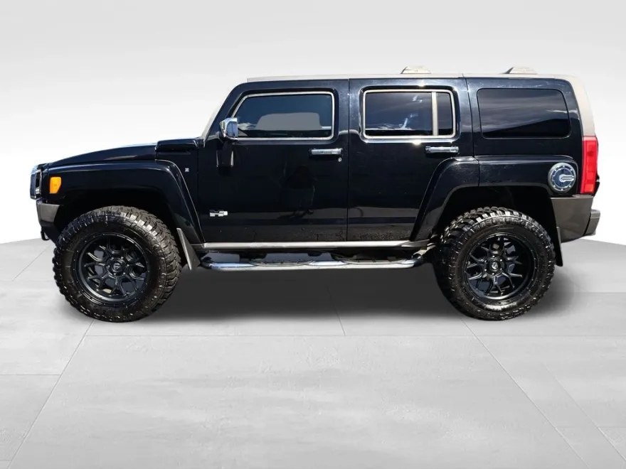 2008 Hummer H3 Alpha photo 1