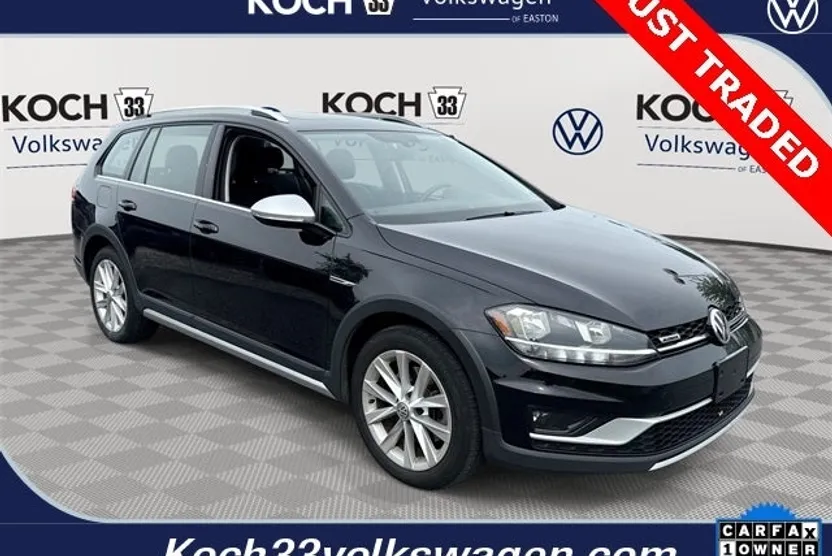 2019 Volkswagen Golf Alltrack S photo 1