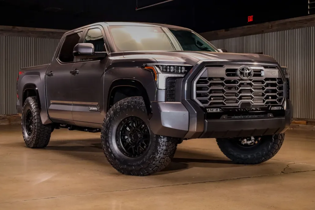 2025 Toyota Tundra Platinum photo 1