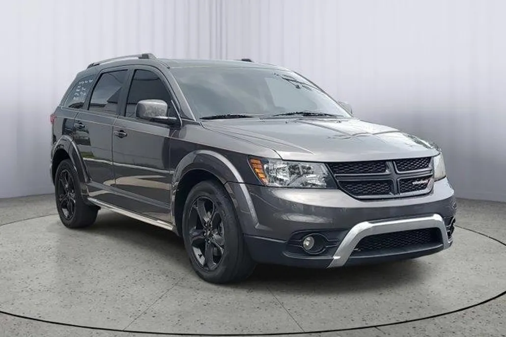 2020 Dodge Journey Crossroad photo 1