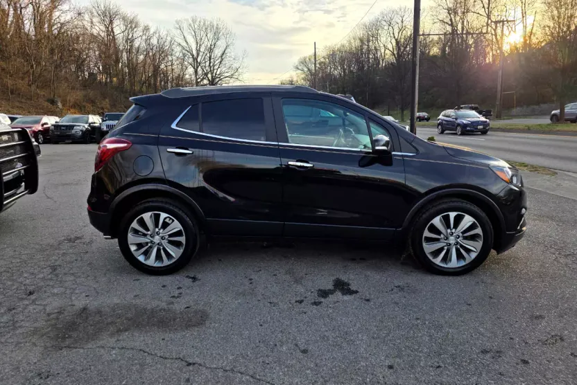 2017 Buick Encore Essence photo 1