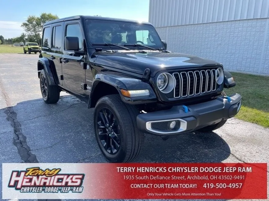 2024 Jeep Wrangler Sahara 4xe photo 1