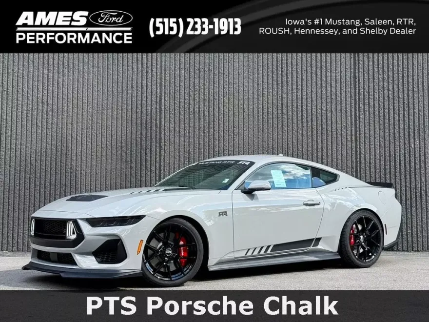 2025 Ford Mustang GT photo 1