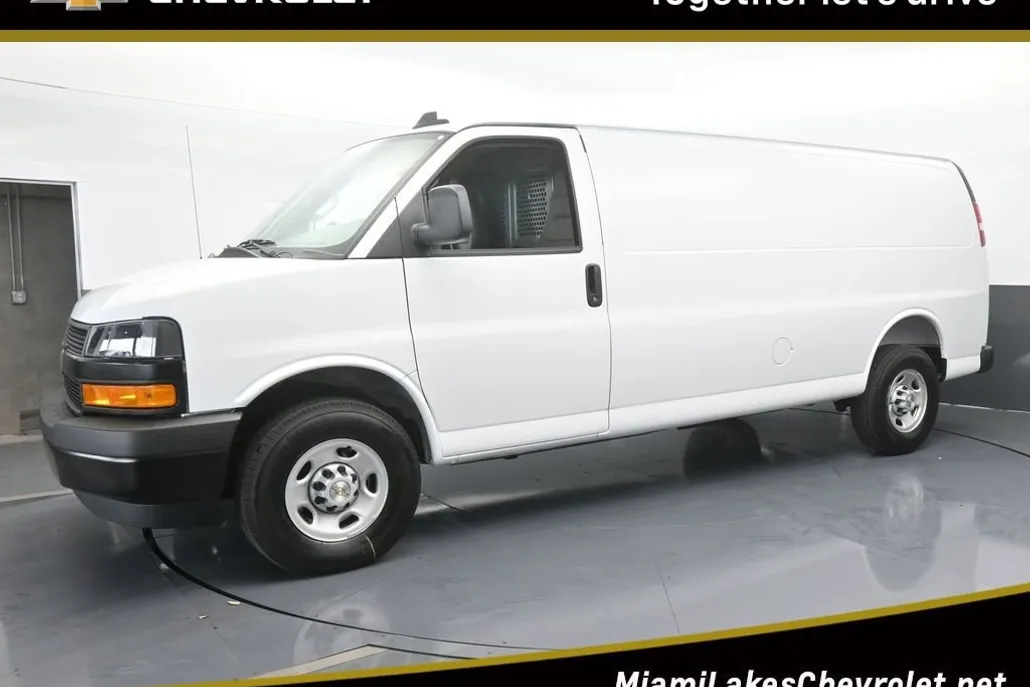 2025 Chevrolet Express Cargo Van photo 1