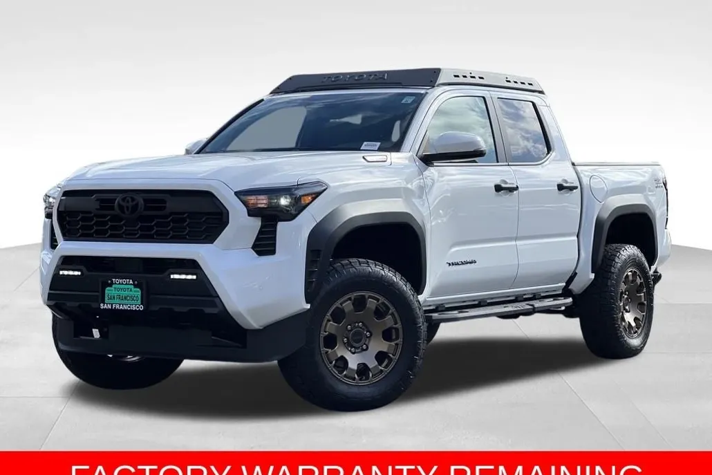 2025 Toyota Tacoma TRD photo 1