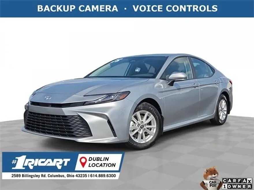 2025 Toyota Camry LE SE photo 1