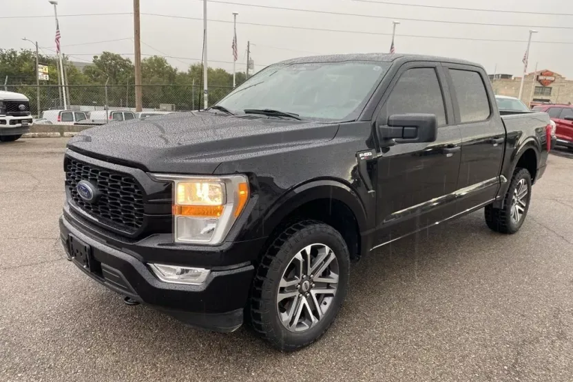 2022 Ford F-150 XL photo 1