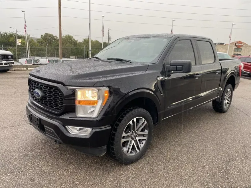 2022 Ford F-150 XL photo 1