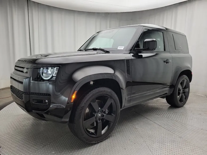 2023 Land Rover Defender 90 V8 photo 1