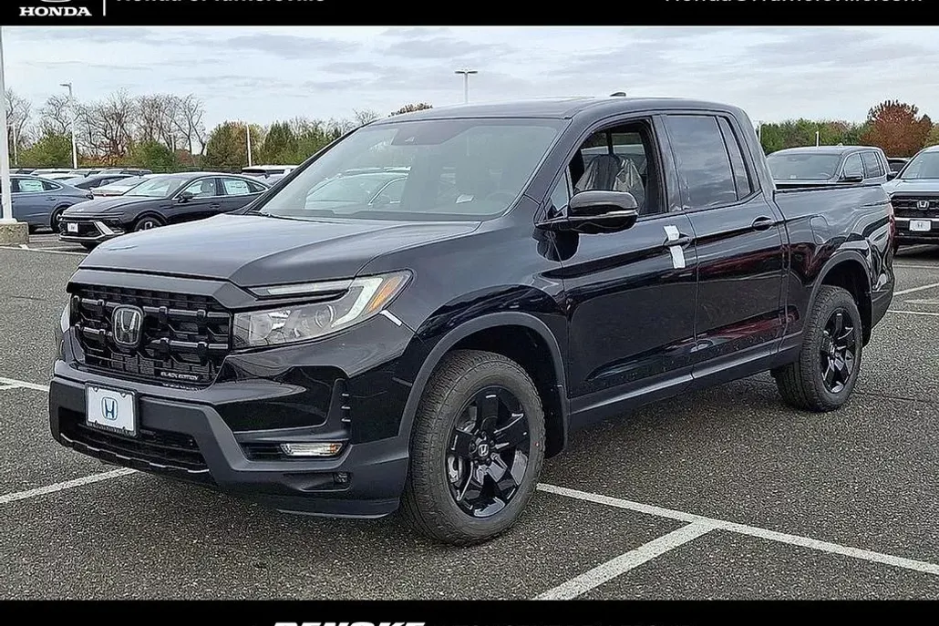 2025 Honda Ridgeline Black Edition photo 1