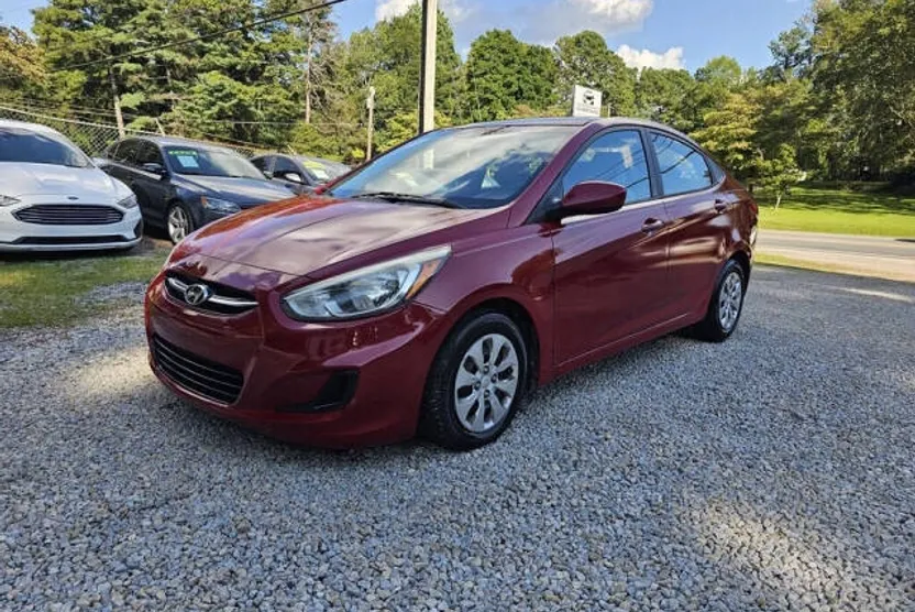 2015 Hyundai Accent GLS photo 1