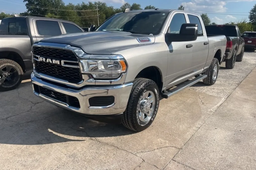 2024 Ram 2500 Tradesman photo 1