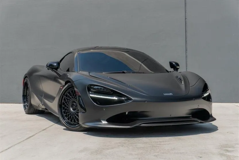 2024 Mclaren 750S Coupe photo 1