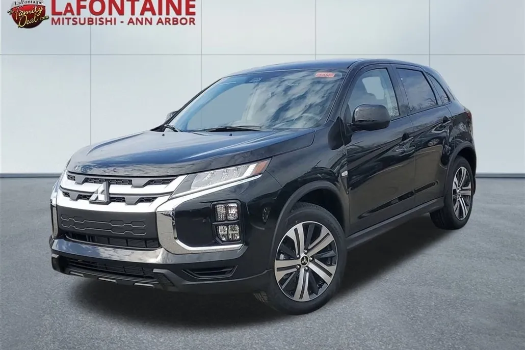 2025 Mitsubishi Outlander Sport ES photo 1