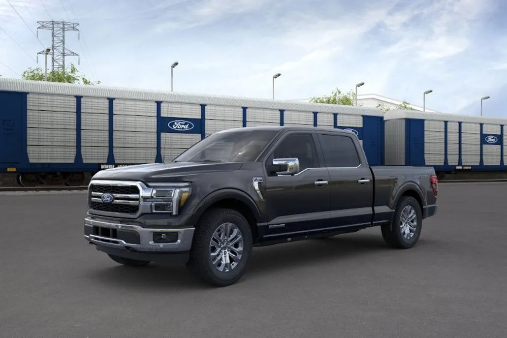2025 Ford F-150 Lariat photo 1