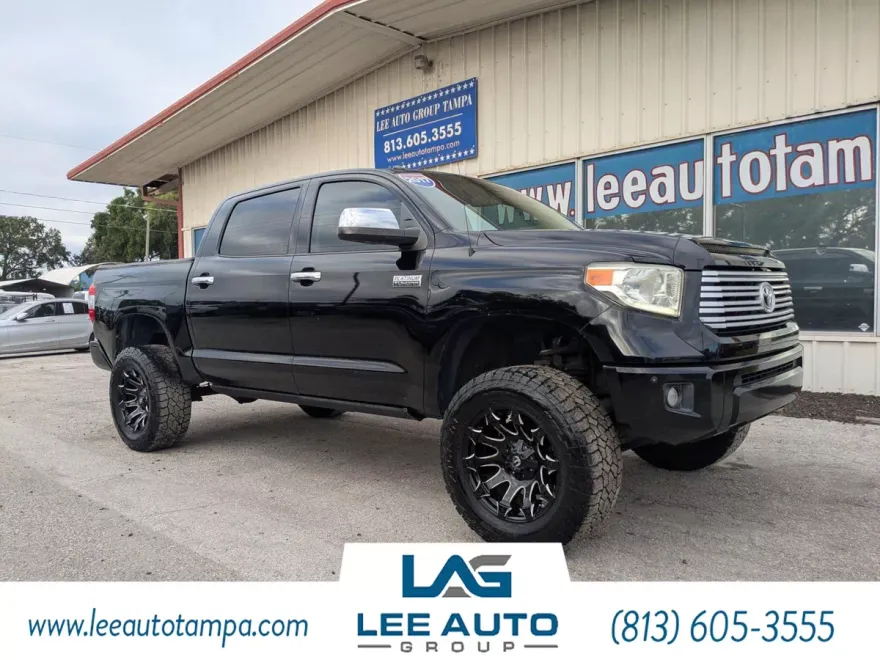 2017 Toyota Tundra Platinum photo 1