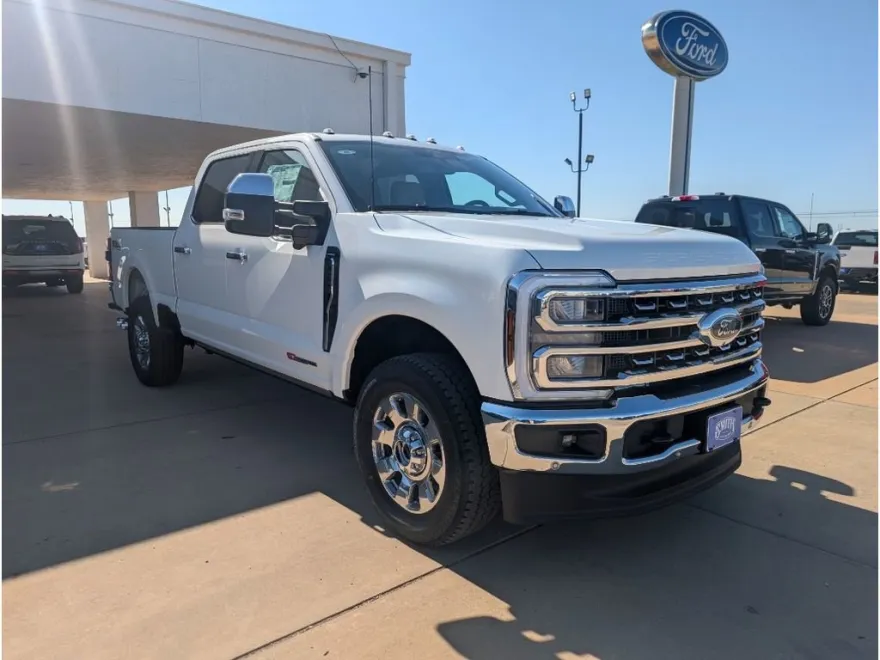 2025 Ford F-250 Lariat photo 1