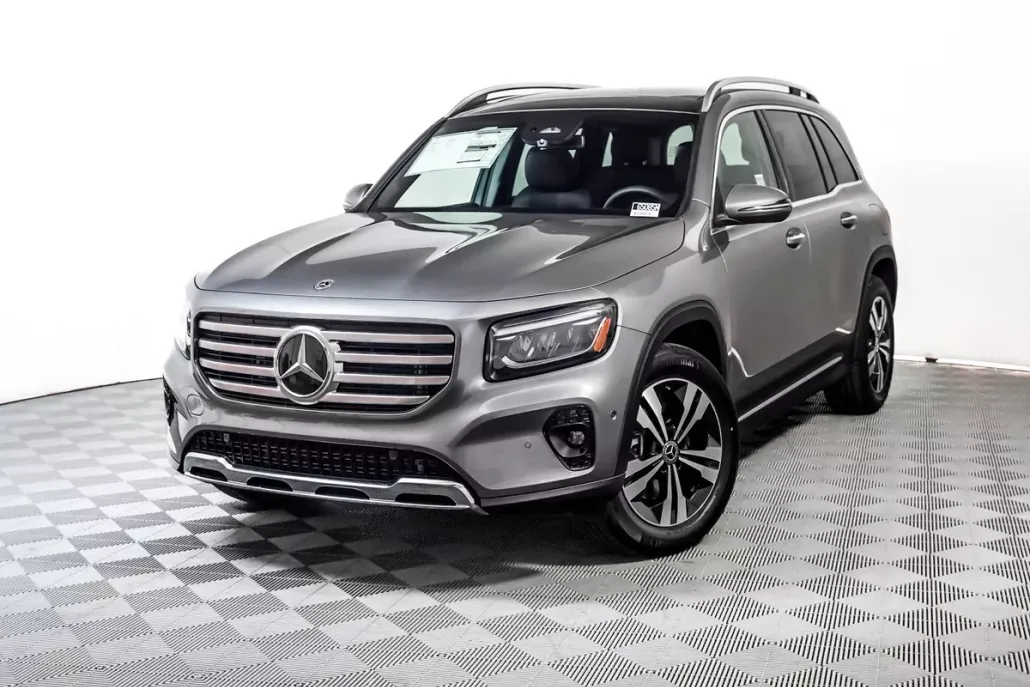 2025 Mercedes Benz GLB 250 photo 1
