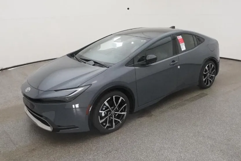 2026 Toyota Prius XSE Premium photo 1