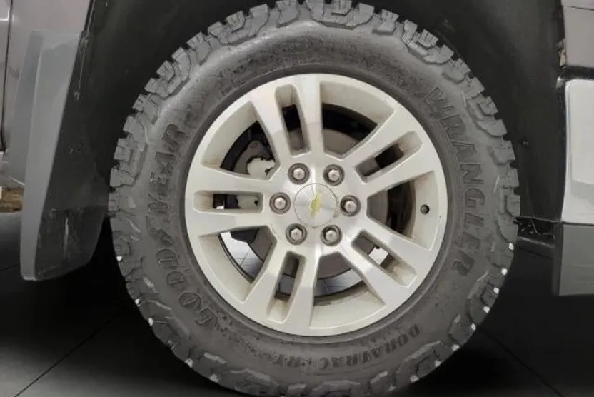 2014 Chevrolet Silverado 1500 photo 1