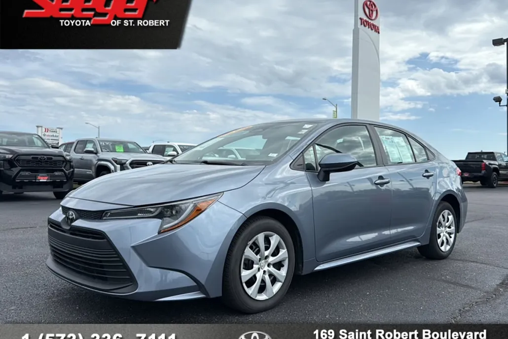 2024 Toyota Corolla LE photo 1