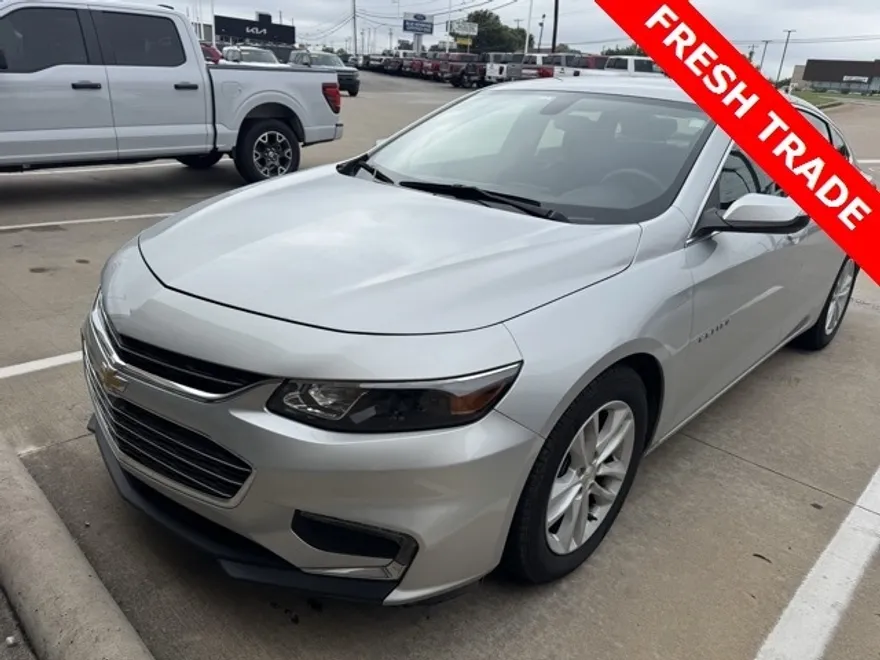 2018 Chevrolet Malibu 1LT photo 1