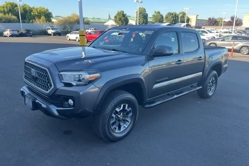 2018 Toyota Tacoma SR5 TRD Pro Sport photo 1